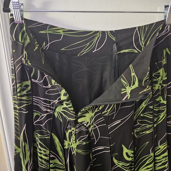 MANYUS Green Tropical Silk Skirt Size M Flare Flowy Midi Lined Soft Alt Goth - Picture 7 of 8